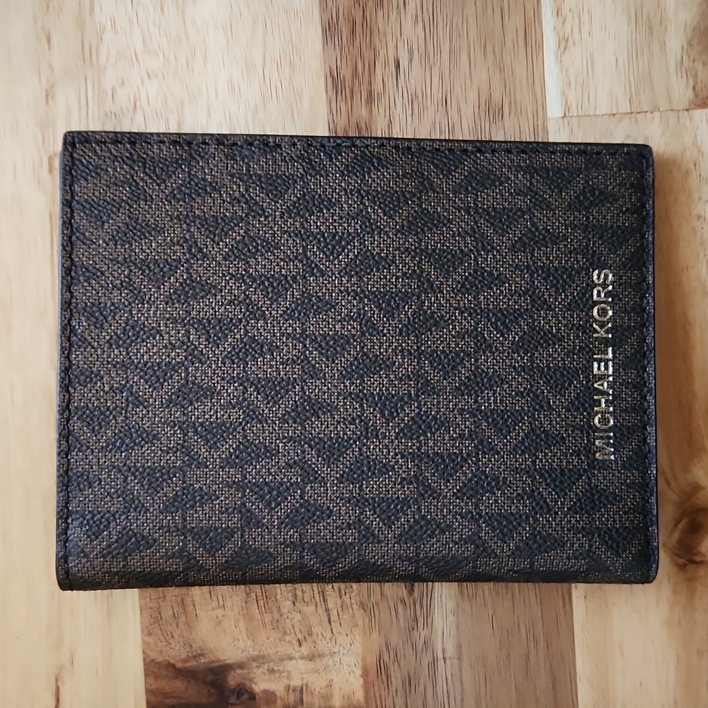 Michael Kors wallet